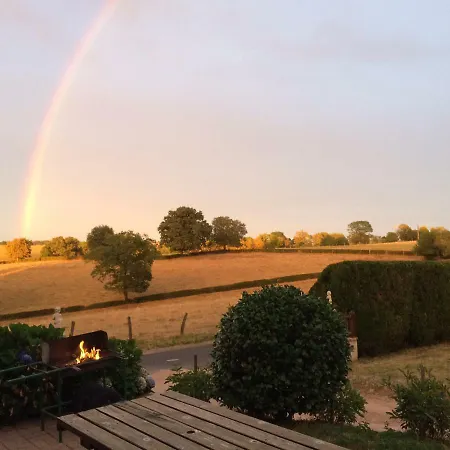 Equipe Avec Espace Ferienhaus Barrais-Bussolles